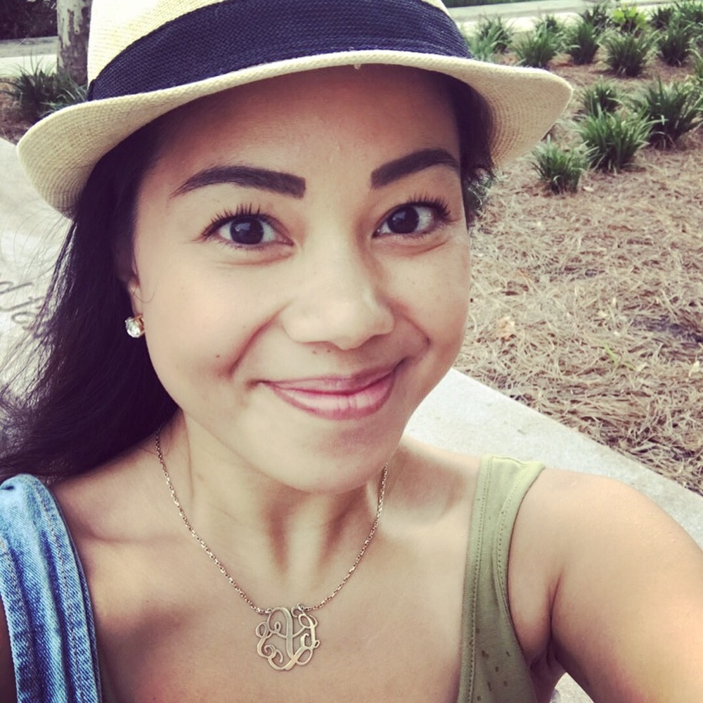 Meet Your Posher, Lora-Ashley